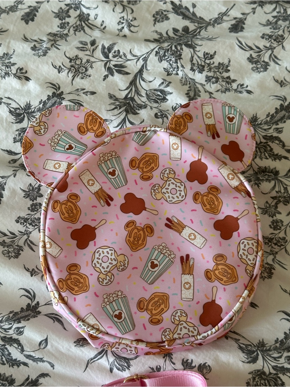 Sew Magic Mickey Mouse Crossbody - Picture 1 of 4